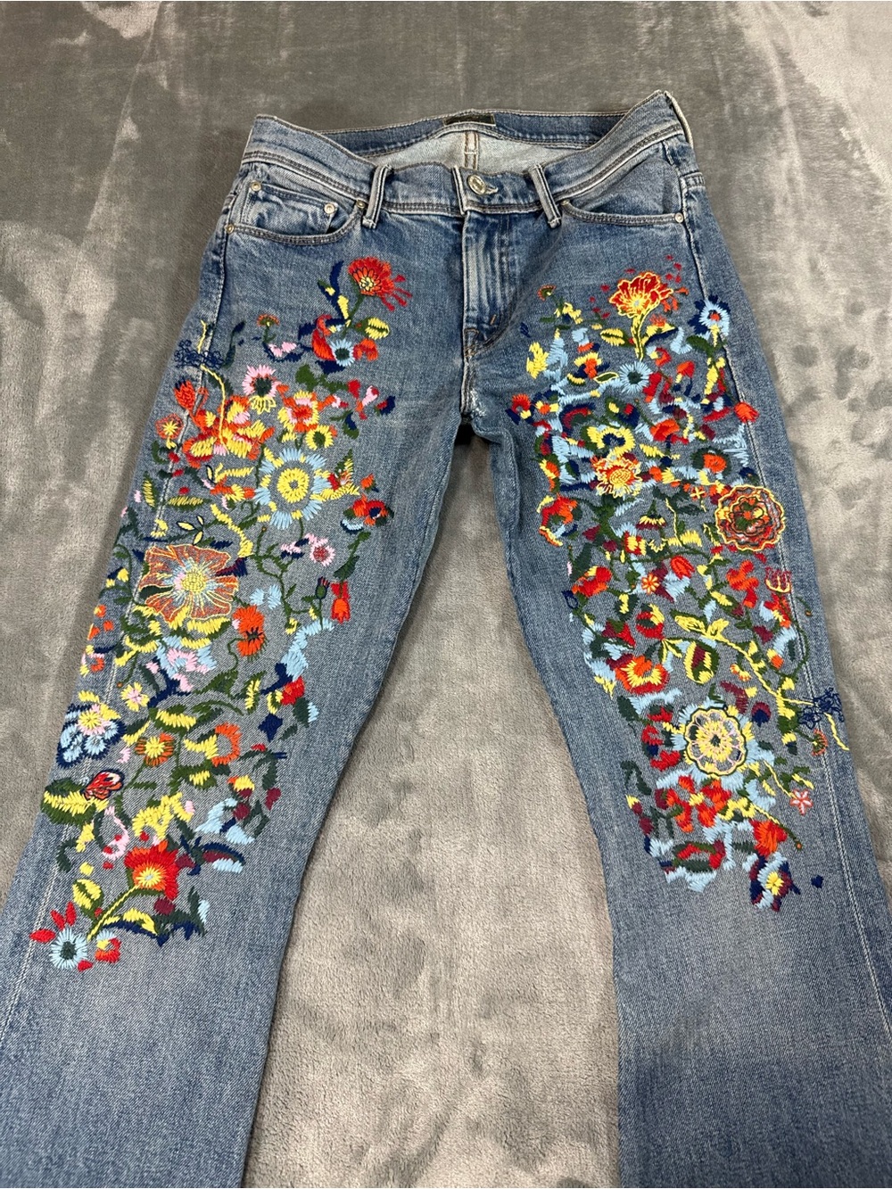 Mother Women’s Floral Embroidered Flared Jeans Made In USA Size 29 - Picture 2 of 12